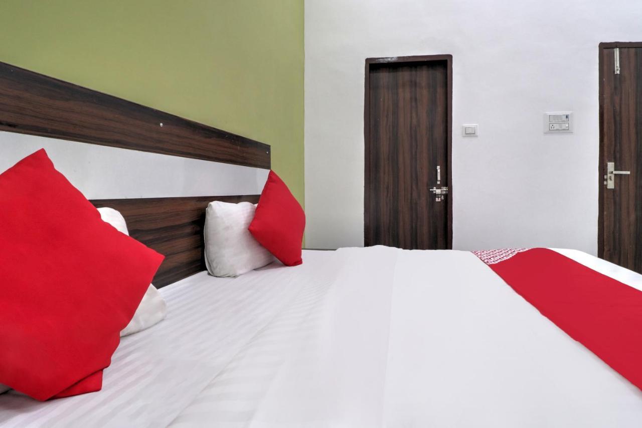 Hotel O 71370 White House Garhi Harsaru Экстерьер фото