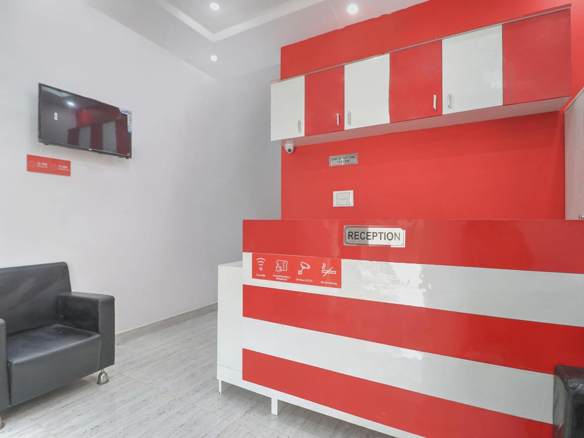Hotel O 71370 White House Garhi Harsaru Экстерьер фото